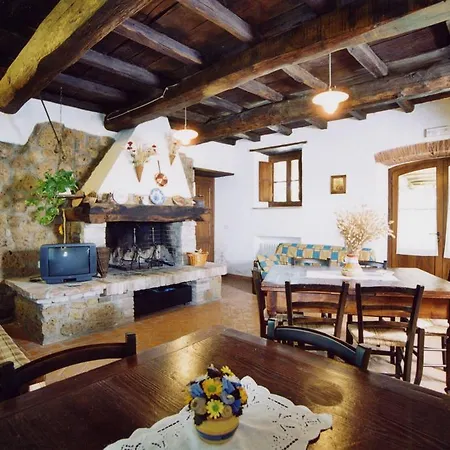 Poggio Porsenna Alloggio per agriturismo *