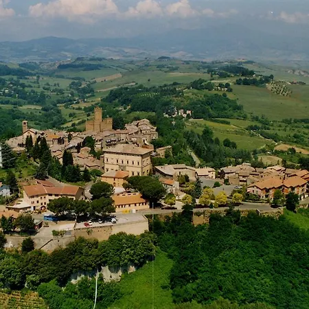 Poggio Porsenna Alloggio per agriturismo *